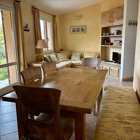 Oleandro コスタ・パラディーゾ