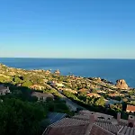 Oleandro Villa