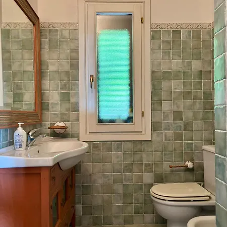 Oleandro Villa *